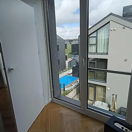 Cozy I Pool I Balcony I Ac I Cohost *